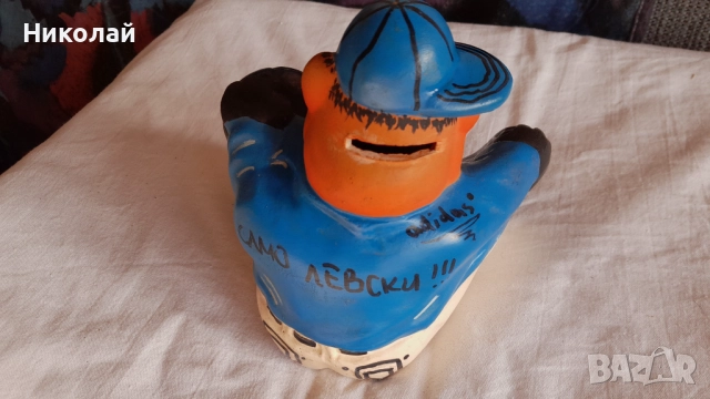 Сувенирчета - касичка и моливник, снимка 2 - Други стоки за дома - 52551029