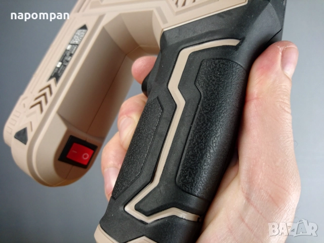 Електрически Акумулаторен Такер със Скоби и Пирони за Тапициране, снимка 7 - Такери - 52614429