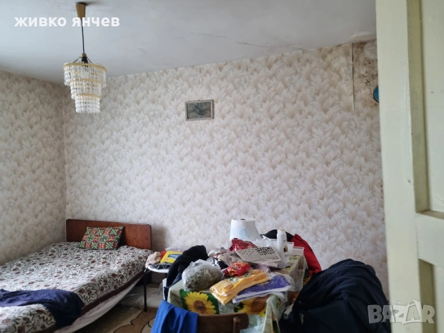 Продавам едноетажна къща в с. Карагеоргиево, снимка 5 - Къщи - 53992289