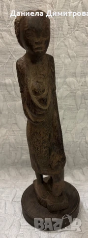 Уникална дърворезба на африканска жена
