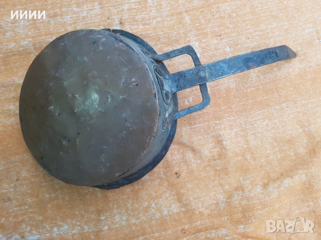 Бакърен тиган , снимка 3 - Антикварни и старинни предмети - 53386833