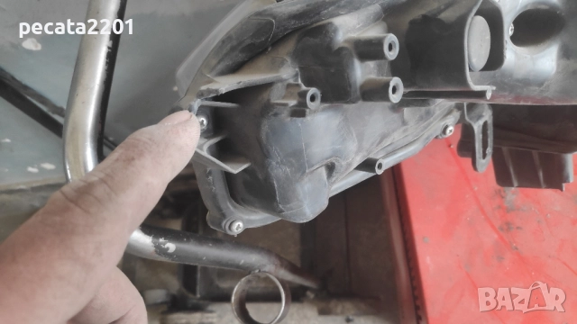 Продавам - оригинален десен ксенонов фар за Тойота CHR със счупени крачета, снимка 7 - Части - 51882346