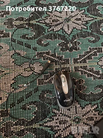 Оптична мишка с кабел