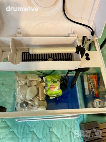 Оборудван аквариум RS-320EL 20литра, снимка 3 - Аквариуми - 52016288