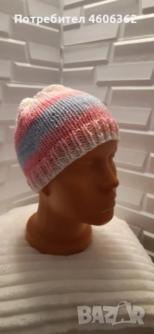 ръчно изплетена шапка 