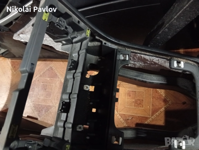  Подлакътник за Фолксваген Пасат 6 , снимка 10 - Части - 52969096