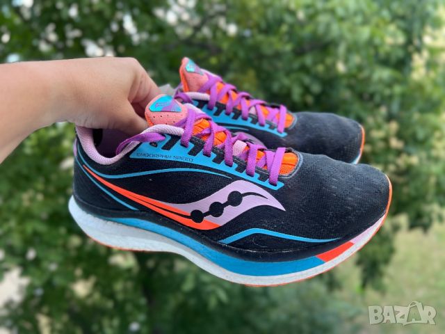 Saucony Endorphin Speed — номер 41, снимка 2 - Маратонки - 46416232