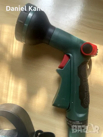 Градински маркуч с многофункционален пистолет за поливане