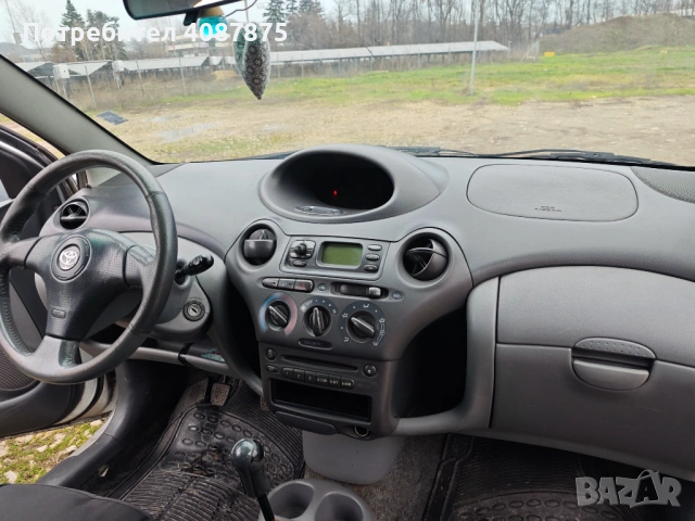 Toyota Qris , снимка 5 - Автомобили и джипове - 53489180