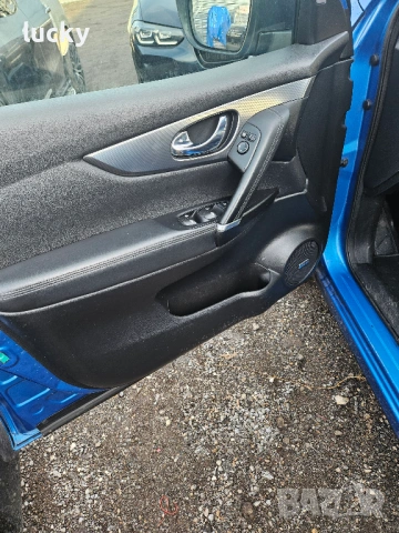 NISSAN Qashqai 1.7 dCi 4x4 Tekna , снимка 8 - Автомобили и джипове - 53306293