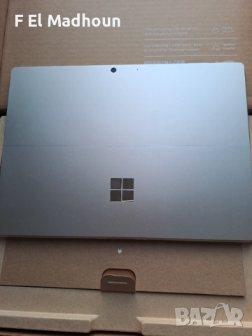 Microsoft Surface Pro 10 за бизнес като нов, снимка 6 - Лаптопи за работа - 54149079