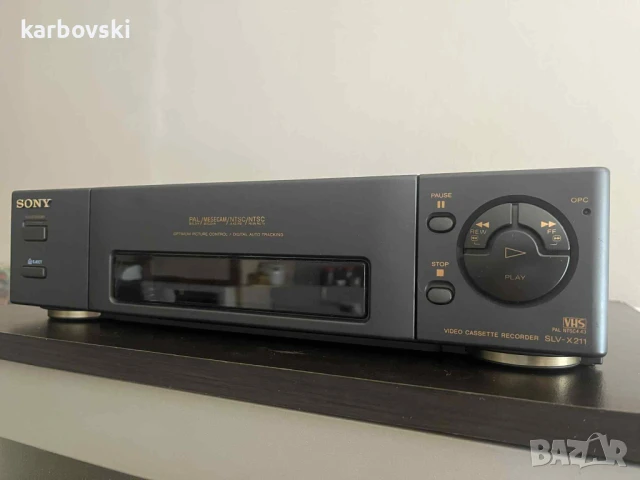 VHS рекордер Sony SLV-X211, снимка 3 - Плейъри, домашно кино, прожектори - 50984386