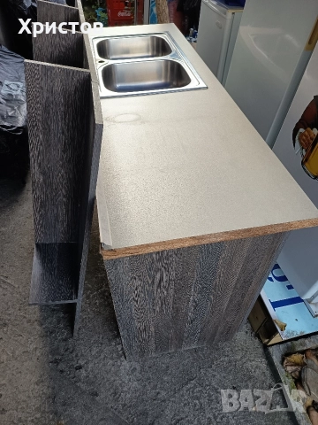 Промоция--Кухненски плот и рафтове