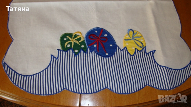 ПОКРИВКИ /апликации и бродерия/, снимка 14 - Покривки за маси - 51709207