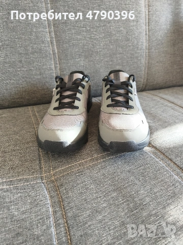 туристическа раница + туристически обувки quechua , снимка 5 - Екипировка - 54172590