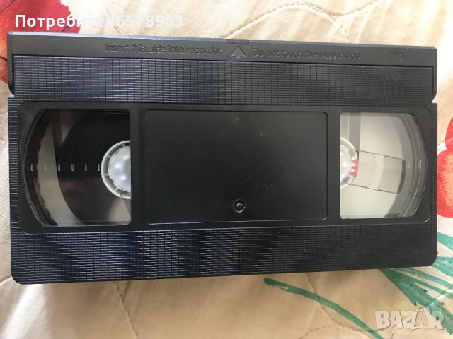 Видеокасета '' Вампирът Робот '' VHS, снимка 4 - Екшън - 46491637