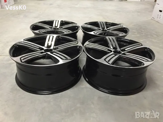 VW Cadiz 18" 5x112 + DUNLOP Sport Maxx RT 2 225/40/18, снимка 2 - Гуми и джанти - 43597811
