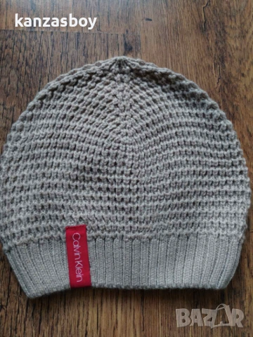 calvin klein - страхотна дамска шапка КАТО НОВА, снимка 2 - Шапки - 53505099