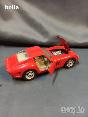 КОЛЕКЦИОНЕРСКА КОЛА -Ferrari 250 GTO-1982 1/24 -60 лв, снимка 7 - Антикварни и старинни предмети - 46790222