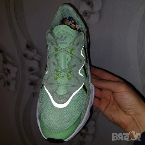 маратонки  adidas Originals Ozweego Glow Green номер 43 ,5-44, снимка 11 - Маратонки - 41717988