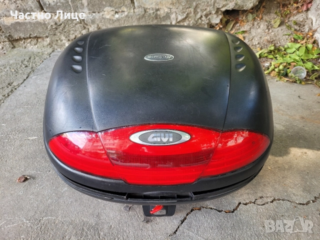 Куфар за мотор Givi Simply от Yamaha Majesty, снимка 2 - Мотоциклети и мототехника - 51633518