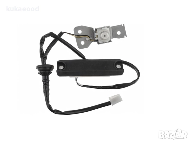 Бутон за ел багажник Toyota Prius MK2, снимка 4 - Части - 51823280