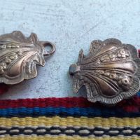 Плетен вълнен колан с малки бронзови пафти за носия - детски, снимка 5 - Антикварни и старинни предмети - 45100799