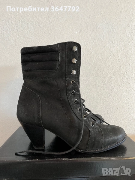 Дамски боти и сандали, снимка 1