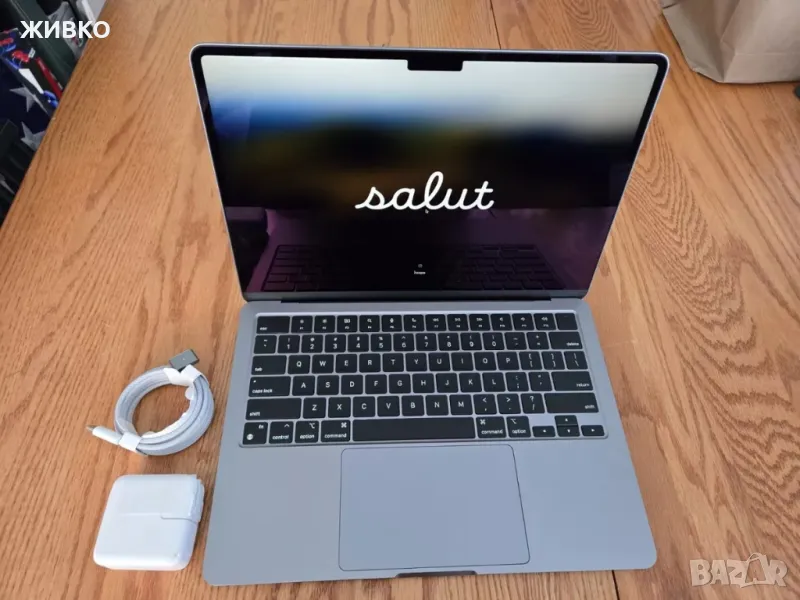 Лаптоп Apple MacBook Air M2, снимка 1