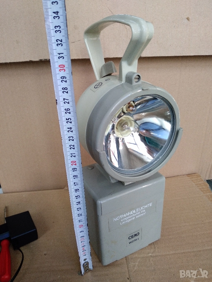 Акумулаторен фенер с Li-Ion батерия, снимка 1