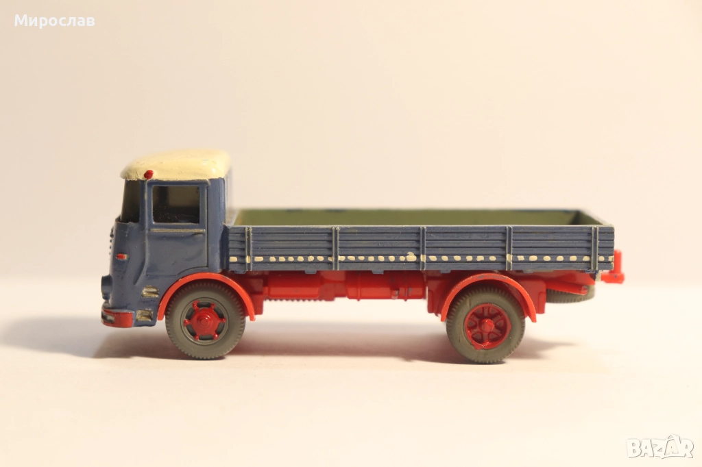 WIKING H0 1/87 BUSSING КАМИОН МОДЕЛ КОЛИЧКА, снимка 1