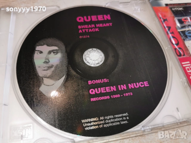 QUEEN CD 0403261619H2E6R, снимка 2 - CD дискове - 53709224