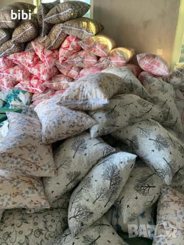 възглавници чаршаф с ластик и килими