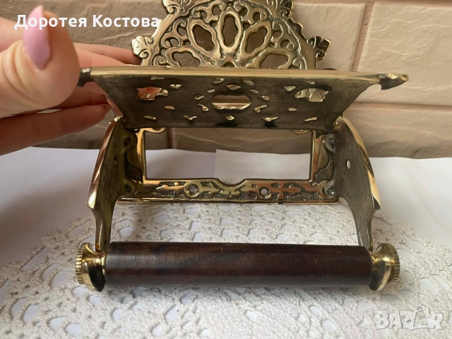 Красива месингова поставка за тоалетна хартия от Англия, снимка 6 - Антикварни и старинни предмети - 52575094