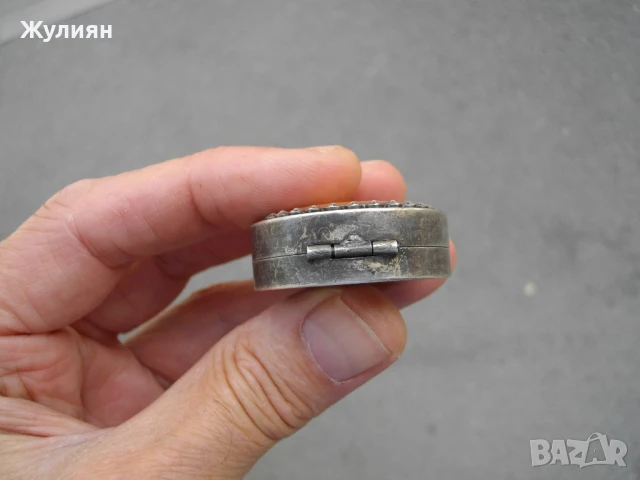 СТАРА ПОСРЕБРЕНА КУТИЙКА ЗА ХАПЧЕТА , снимка 6 - Антикварни и старинни предмети - 51204161