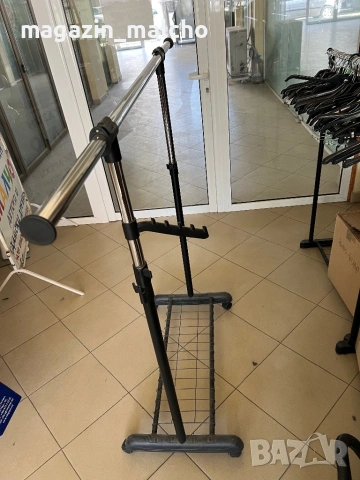 ПВЦ закачалка за дрехи.