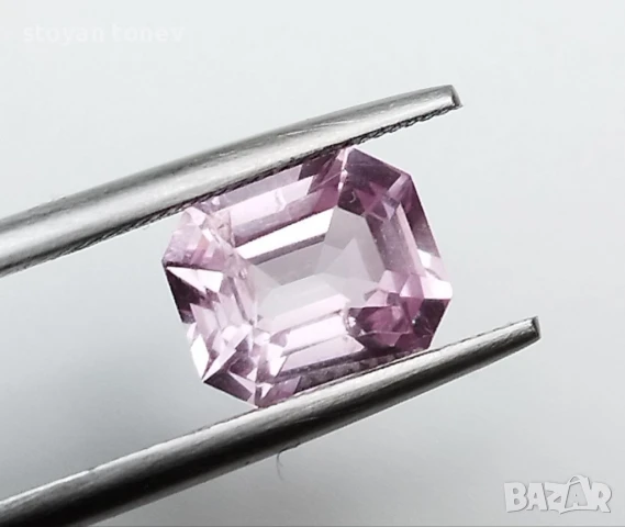 Невероятено блестящ розов шпинел с тегло 1.71кт. и VS чистота! Нов!, снимка 8 - Други - 47864413