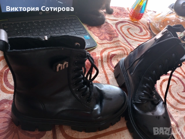 Продавам стилни дамски кубинки в класически черен цвят. , снимка 7 - Дамски боти - 54178650