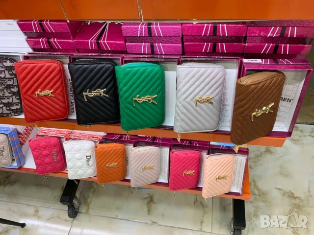 портмонета в кутия gucci chanel christian dior louis vuitton ysl saint laurent , снимка 15 - Портфейли, портмонета - 51117137