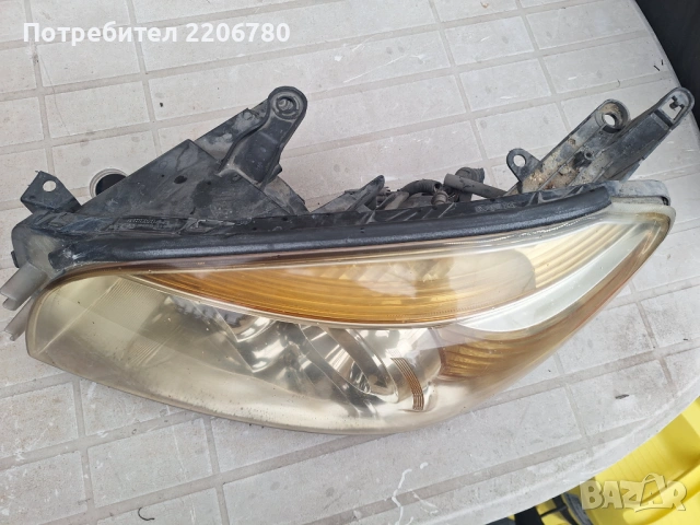 Ляв Фар тойота рав 4, снимка 4 - Части - 53604130