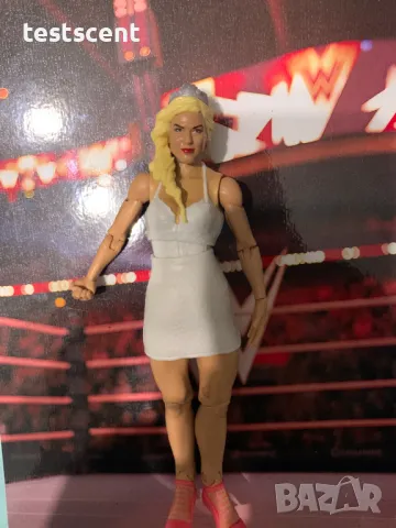 Екшън фигура WWE Lana Лана CJ Perry Си Джей Пери action figure играчка mattel , снимка 5 - Фигурки - 48747602