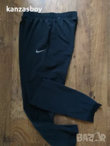 Nike Dri-FIT - страхотно юношеско долнище 158-170см., снимка 3 - Детски анцузи и суичери - 47021811