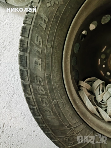 Продавам джанти 15 с зимни гуми , снимка 3 - Гуми и джанти - 51480115