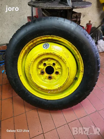 Патерица 17" Hyundai IX35, снимка 1 - Гуми и джанти - 48337921