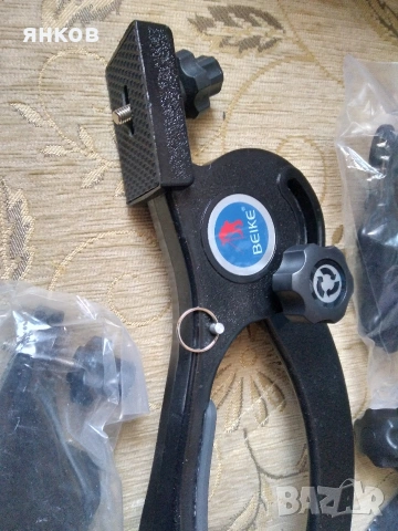 Предлагам профи фото статив за рамо., снимка 2 - Чанти, стативи, аксесоари - 53338611