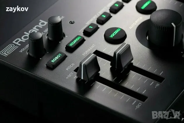Roland VT-4 Вокален процесор, снимка 6 - Друга електроника - 49795281