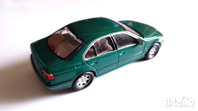 Hongwell/Cararama BMW 528i 5 Series Sedan 1:43, снимка 4 - Колекции - 48641408