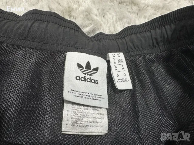 Мъжки шушлякови шорти Adidas Originals, Размер М, снимка 5 - Къси панталони - 46982533