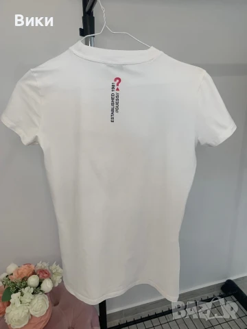 Тениска Guess, размер М, подходяща и за S, снимка 7 - Тениски - 50530725