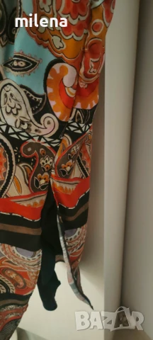 Елегантна многоцветна рокля в размер М, снимка 3 - Рокли - 51276687